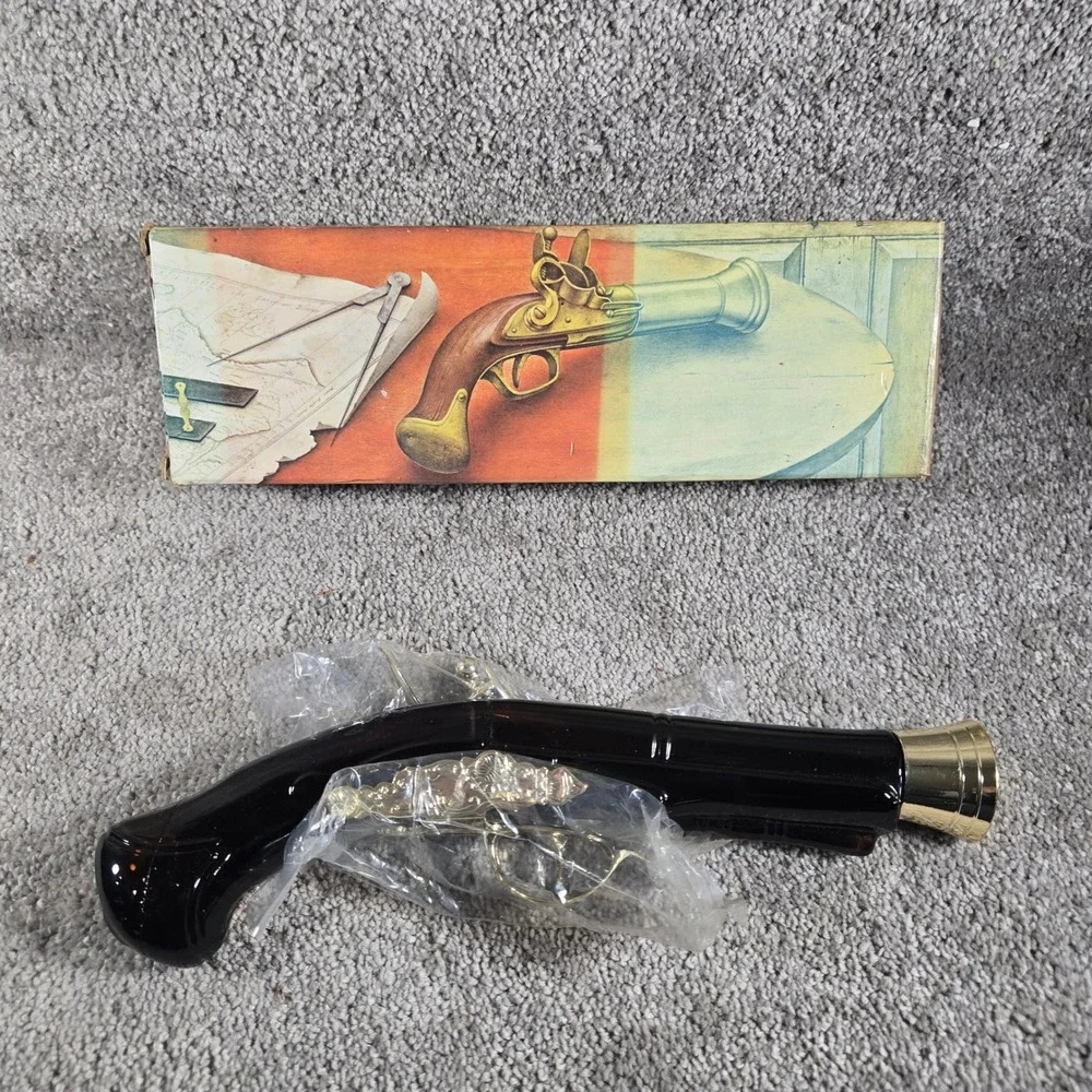 Full Avon Blunderbuss Pistol 1780 Everest After Shave Amber Glass Decanter 5.5oz